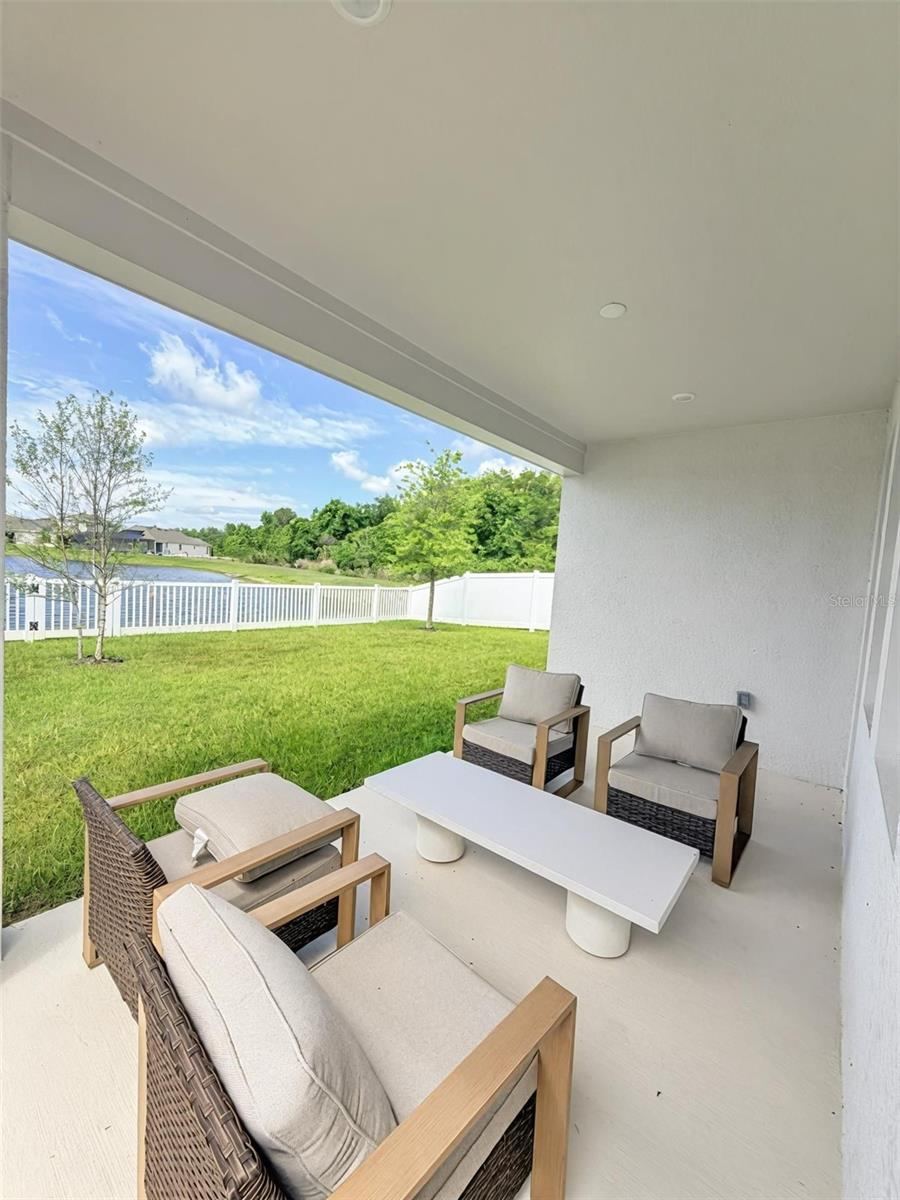 Photo 2 of 20: Rear Lanai