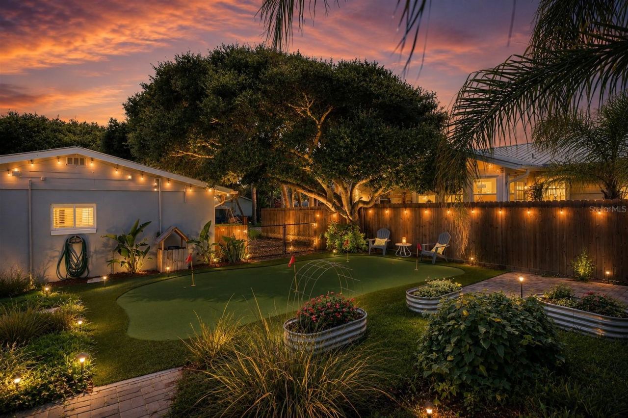 Photo 5 of 20: This could be your backyard paradise!