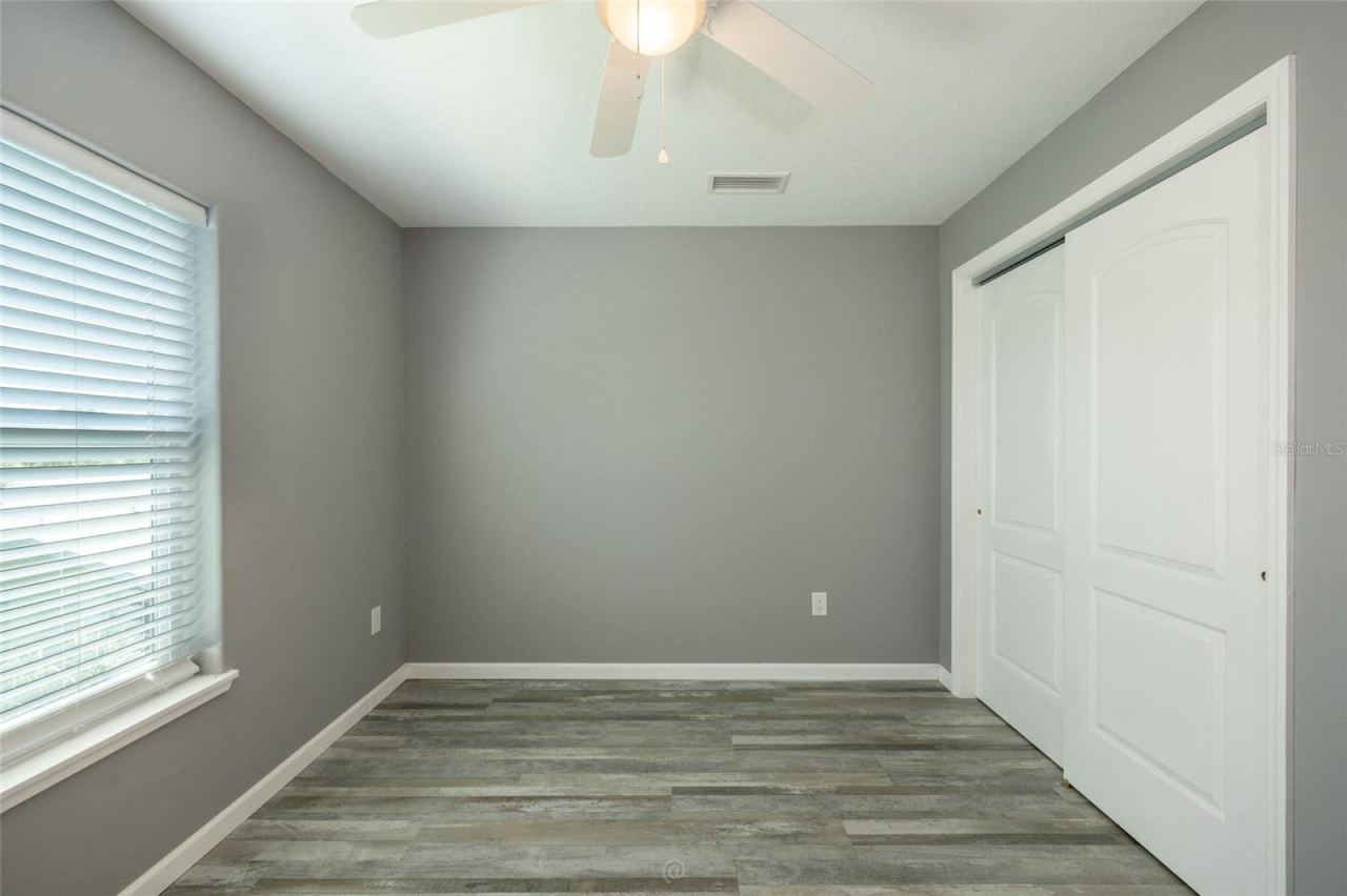 Photo 16 of 20: Second bedroom