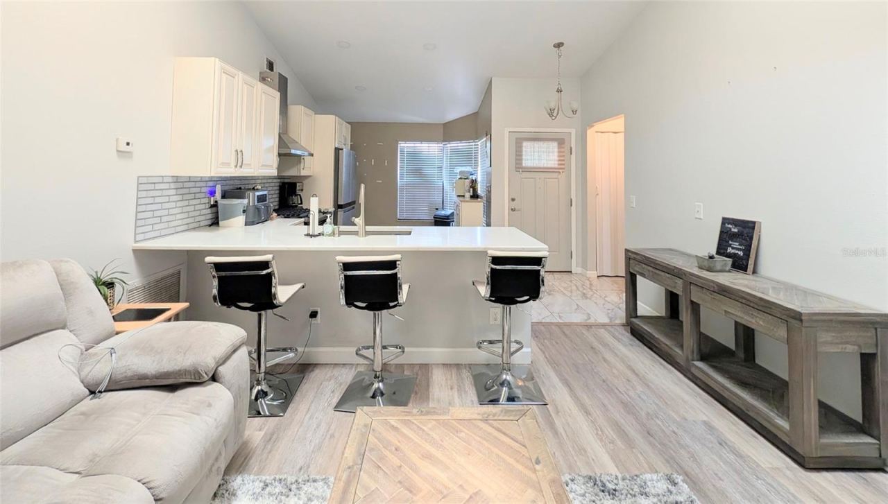 Photo 4 of 18: Kitchen from living room