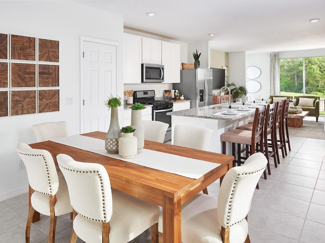 Photo 4 of 9: Photo is not of the actual home, but is an inspirational photo of builder’s model home and may depict options, furnishings, and/or decorator features that are not included