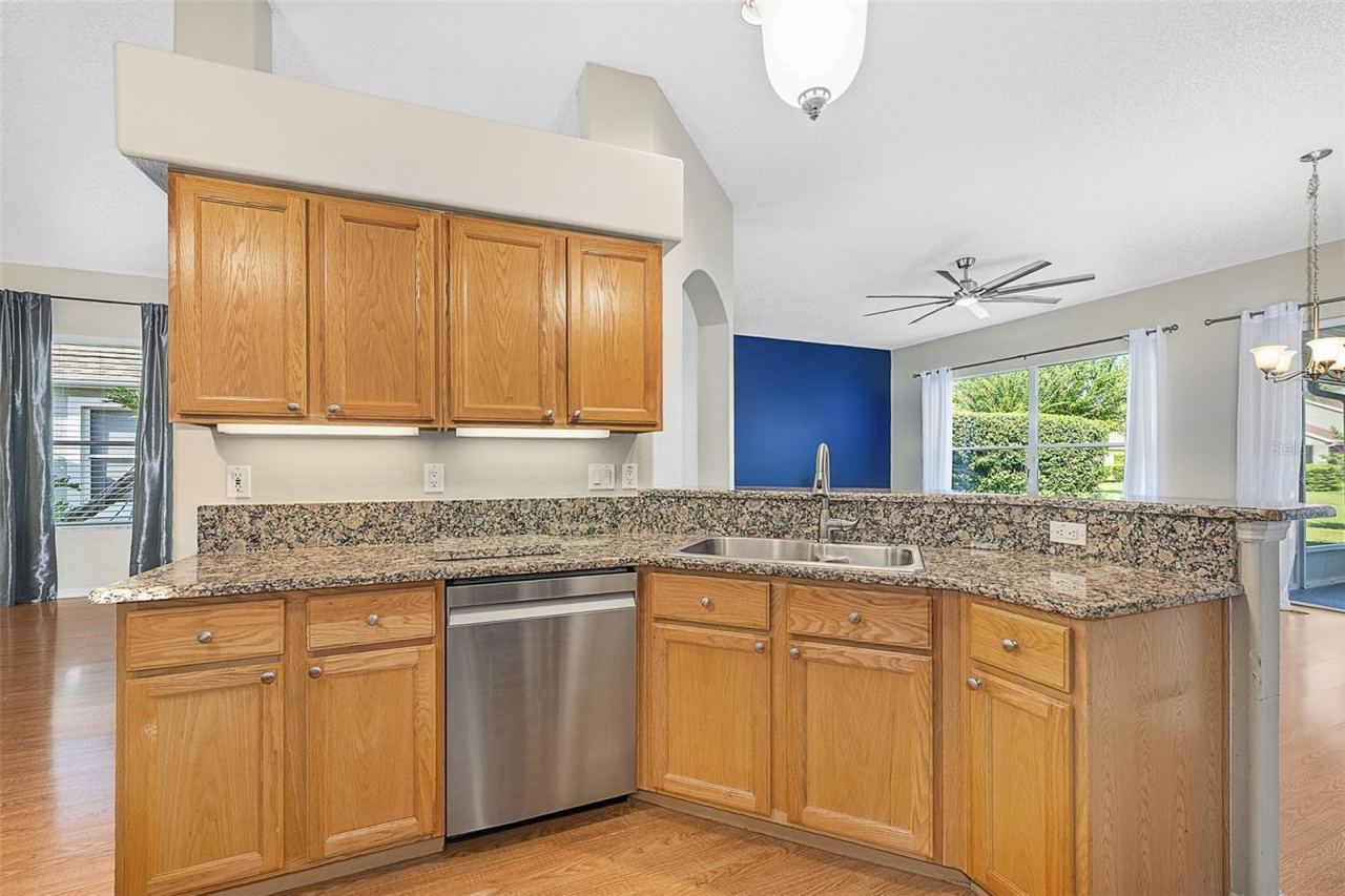 Photo 11 of 20: Plenty of counter space