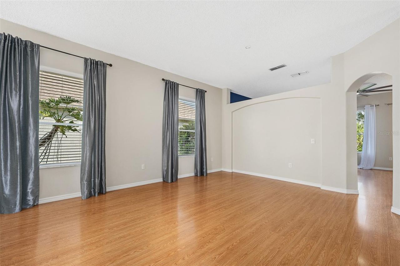 Photo 8 of 20: Great Room