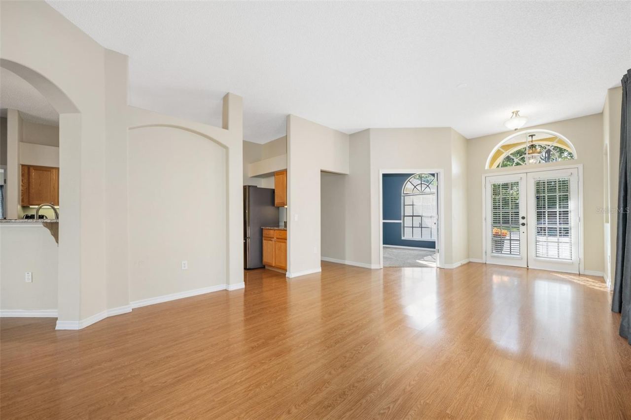 Photo 20 of 20: Open Floor Plan
