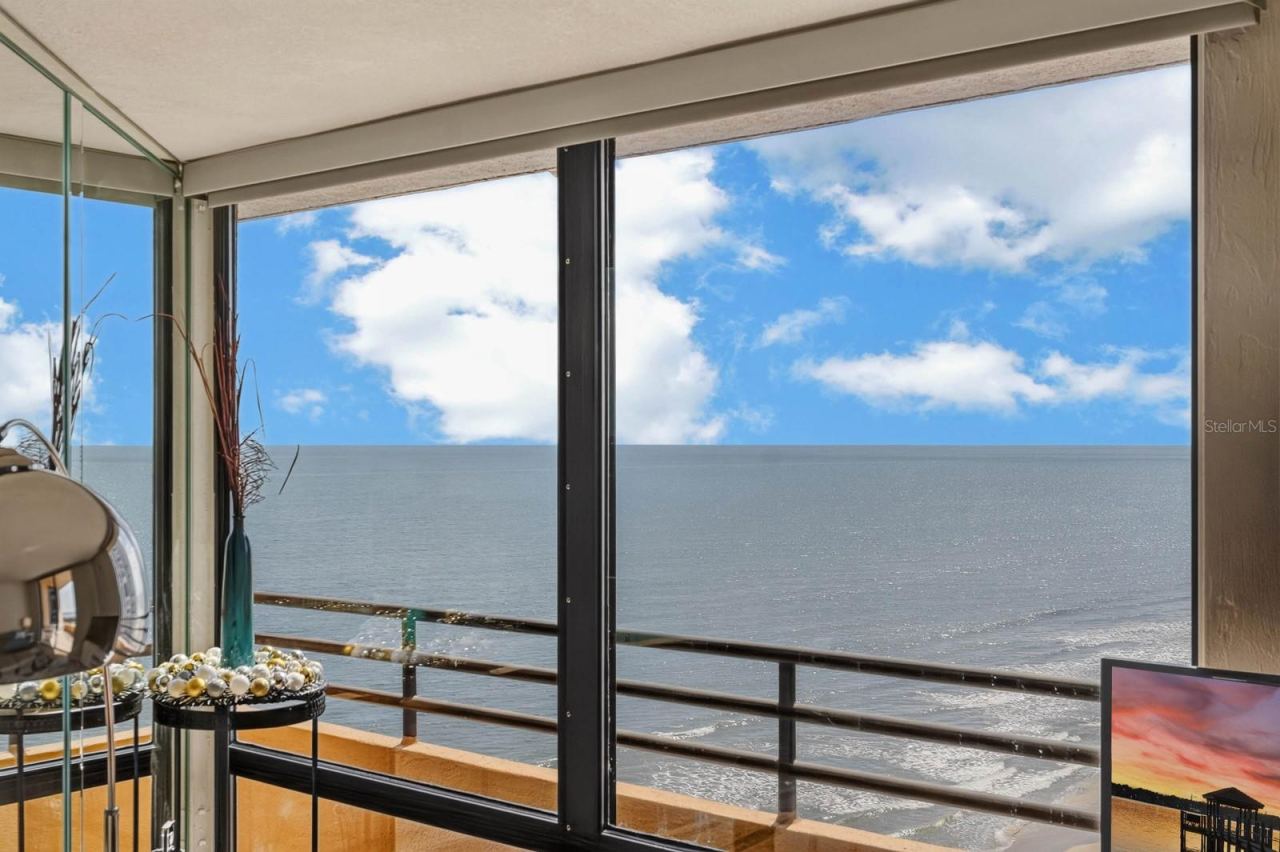 Photo 14 of 20: Ocean View and Balcony