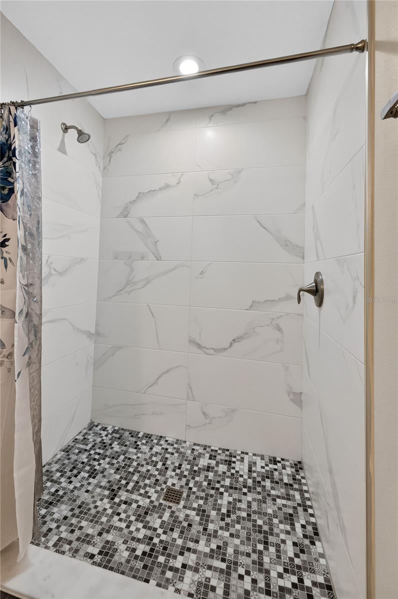 Photo 15 of 20: Shower in master bath