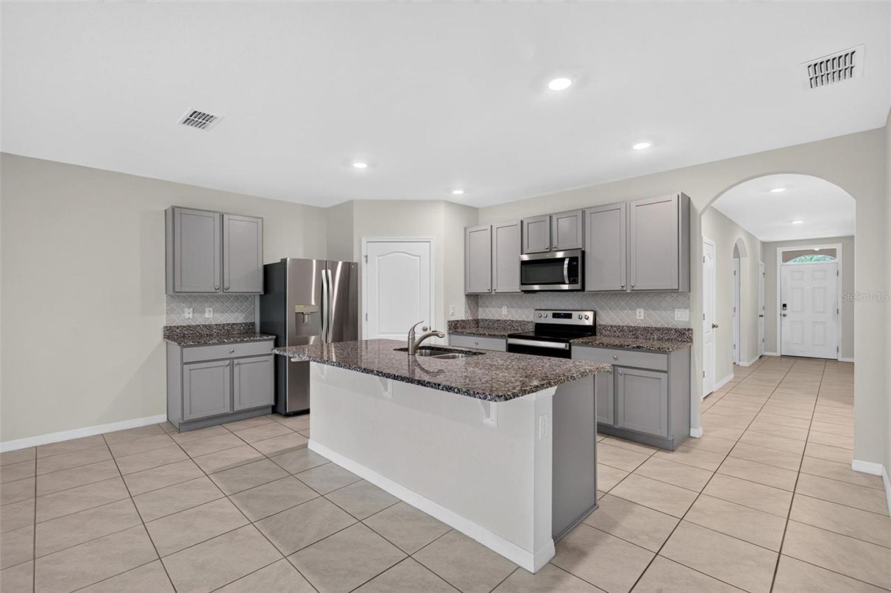 Photo 14 of 20: Kitchen