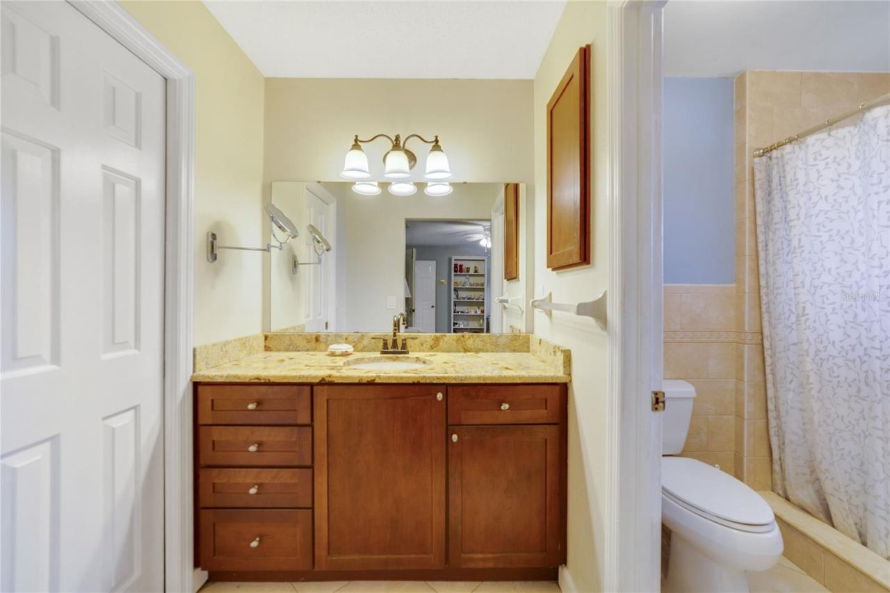 Photo 10 of 20: Master bath