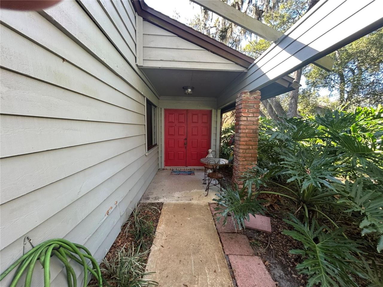 Photo 2 of 20: Front Entry
