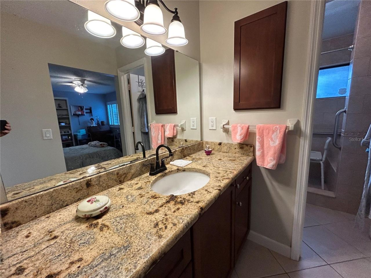 Photo 12 of 20: Master Bath