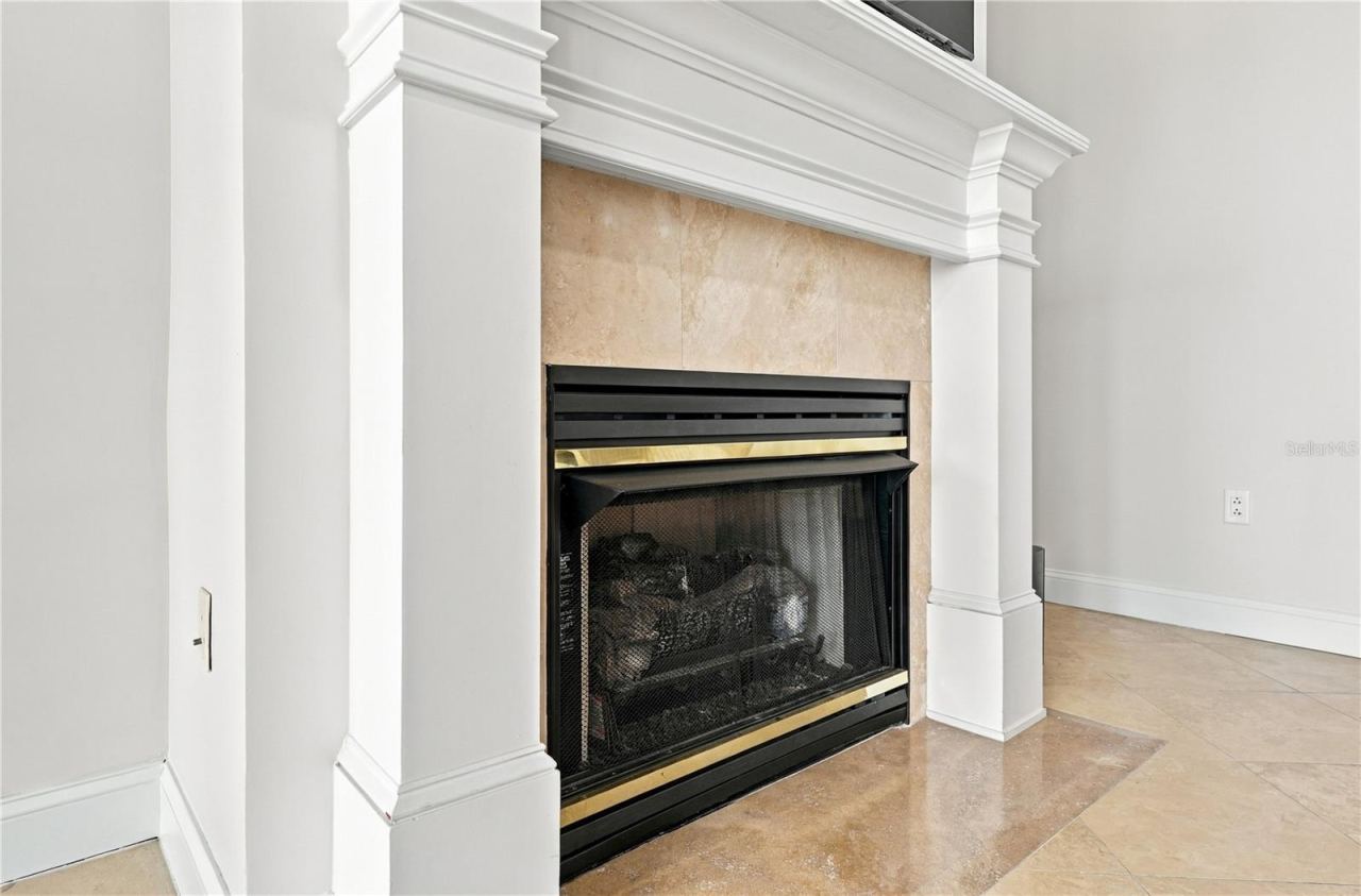 Photo 15 of 20
