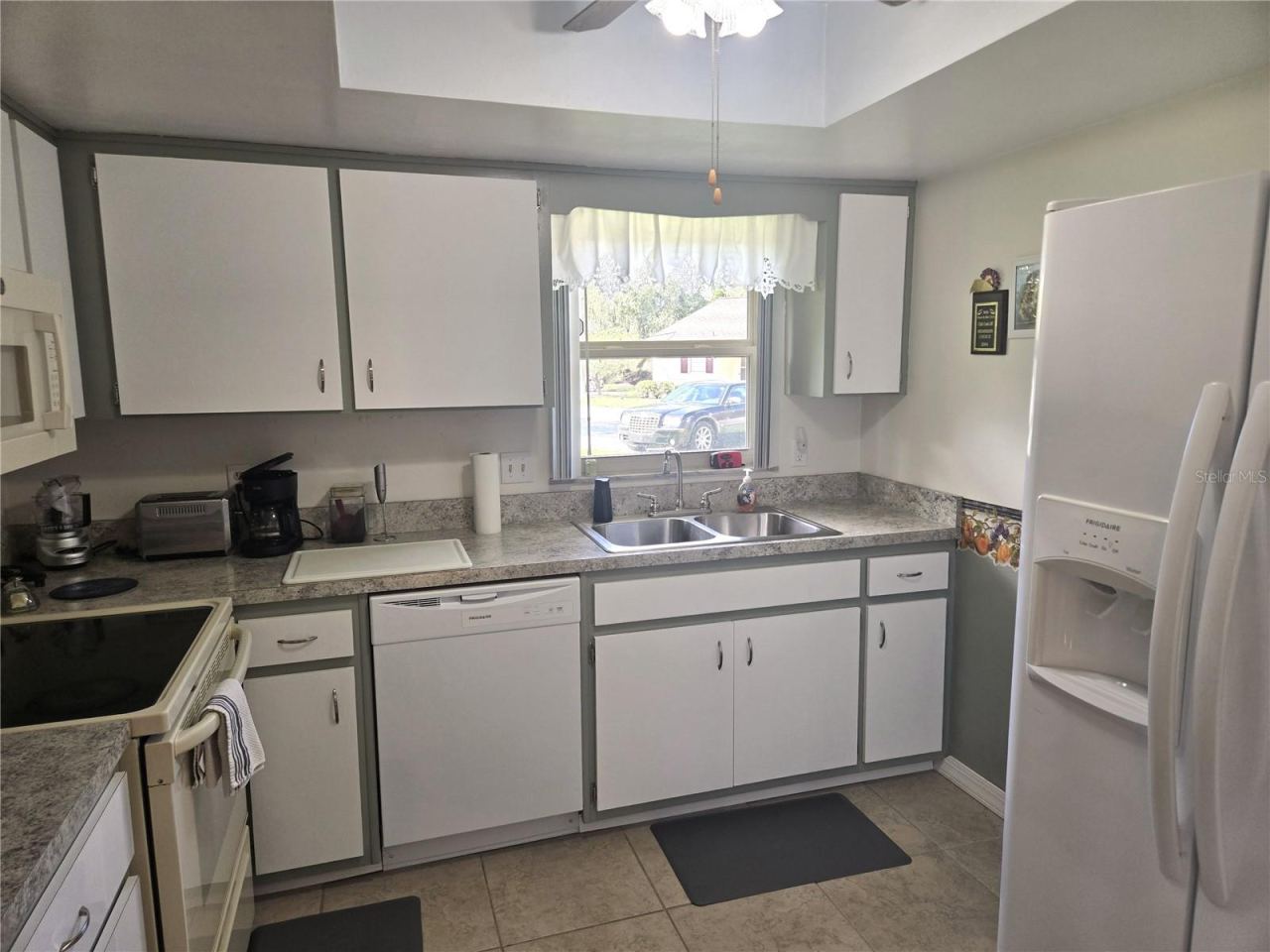 Photo 9 of 20: Kitchen