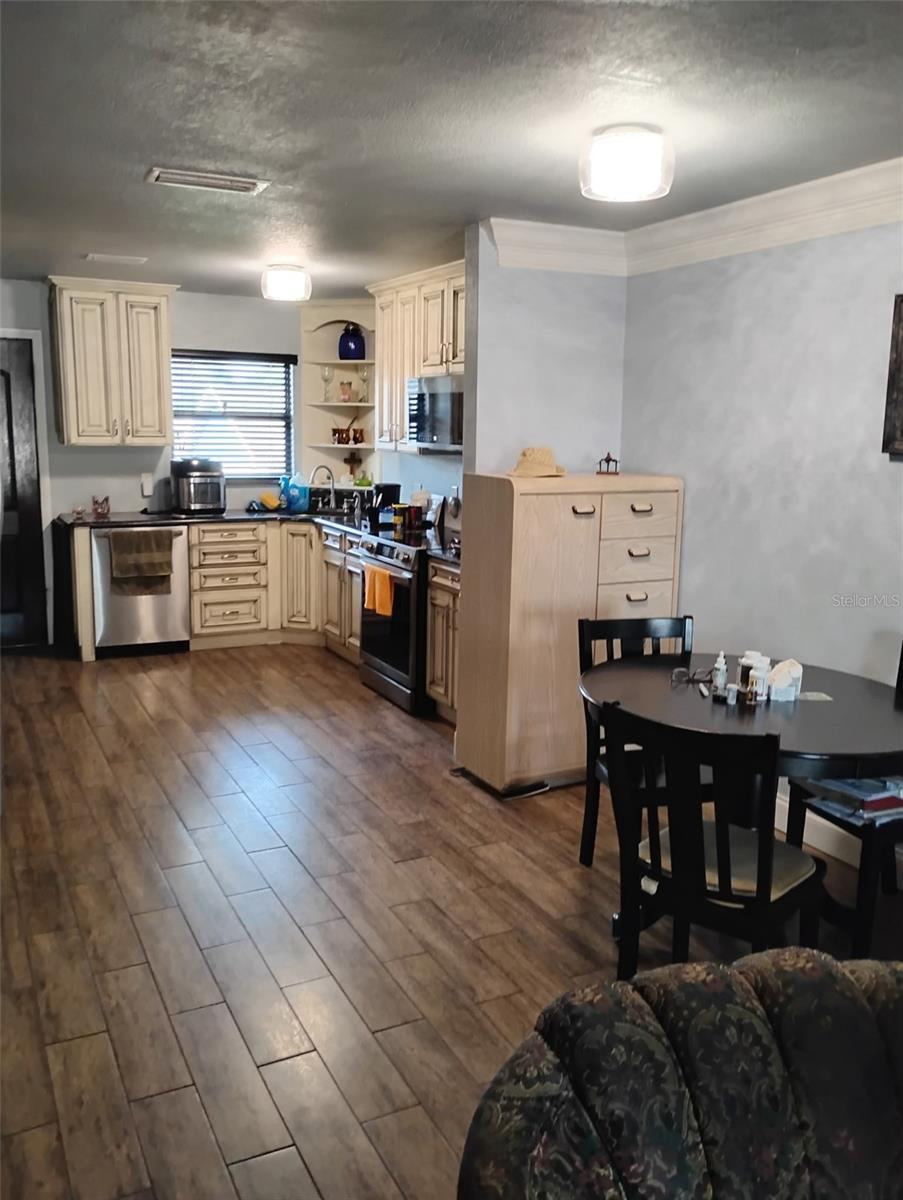 Photo 9 of 20