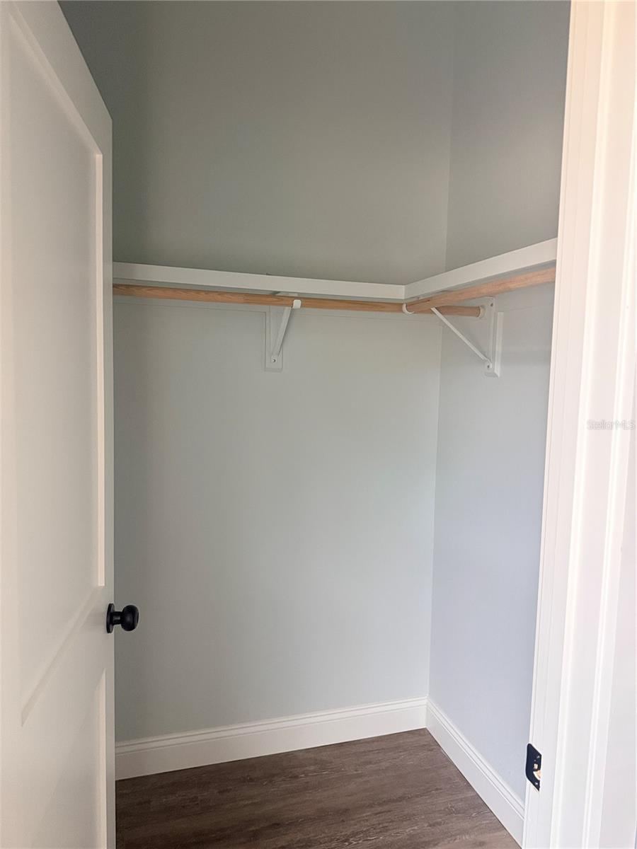 Photo 13 of 20: Rear Primary Bath