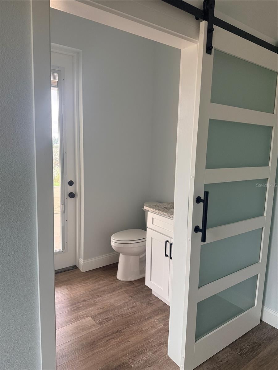 Photo 15 of 20: Rear Primary bath