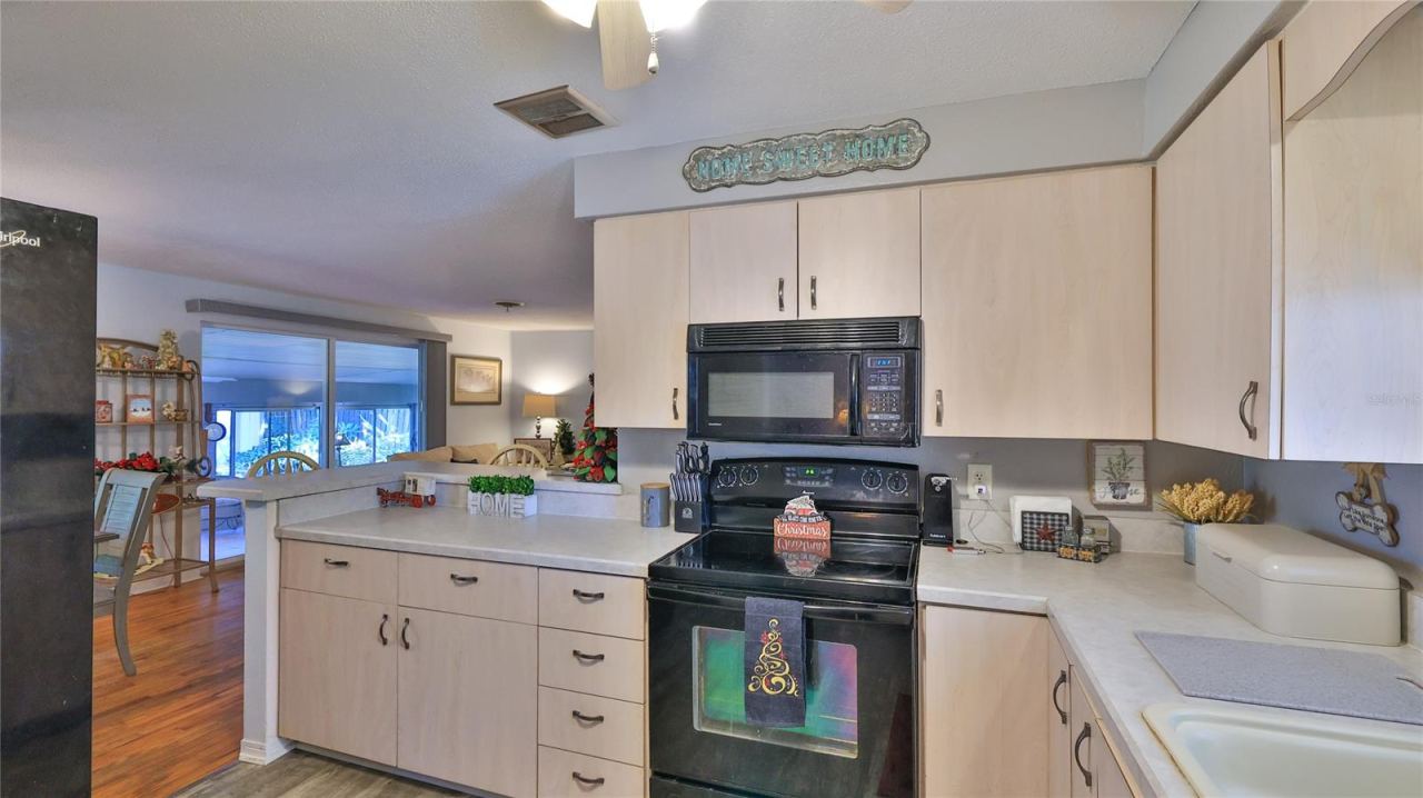 Photo 8 of 20: Kitchen View 1