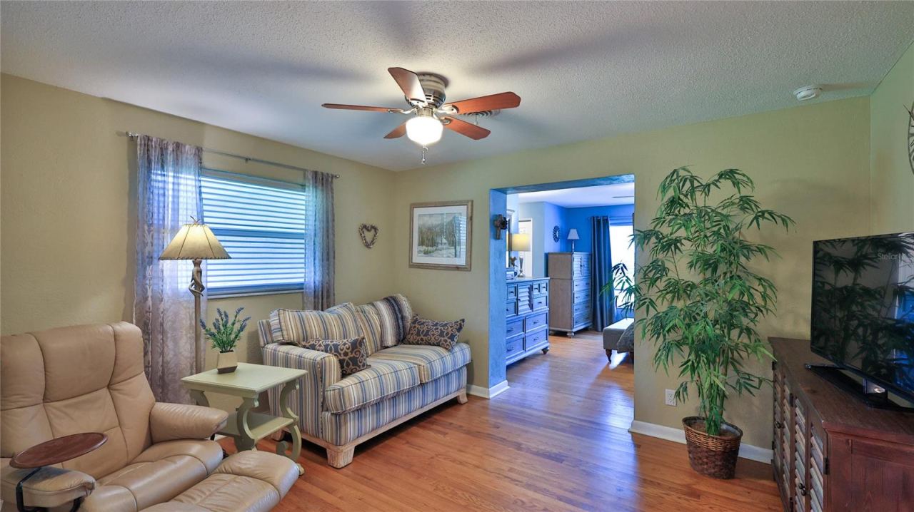 Photo 15 of 20: Master Suite Sitting Area