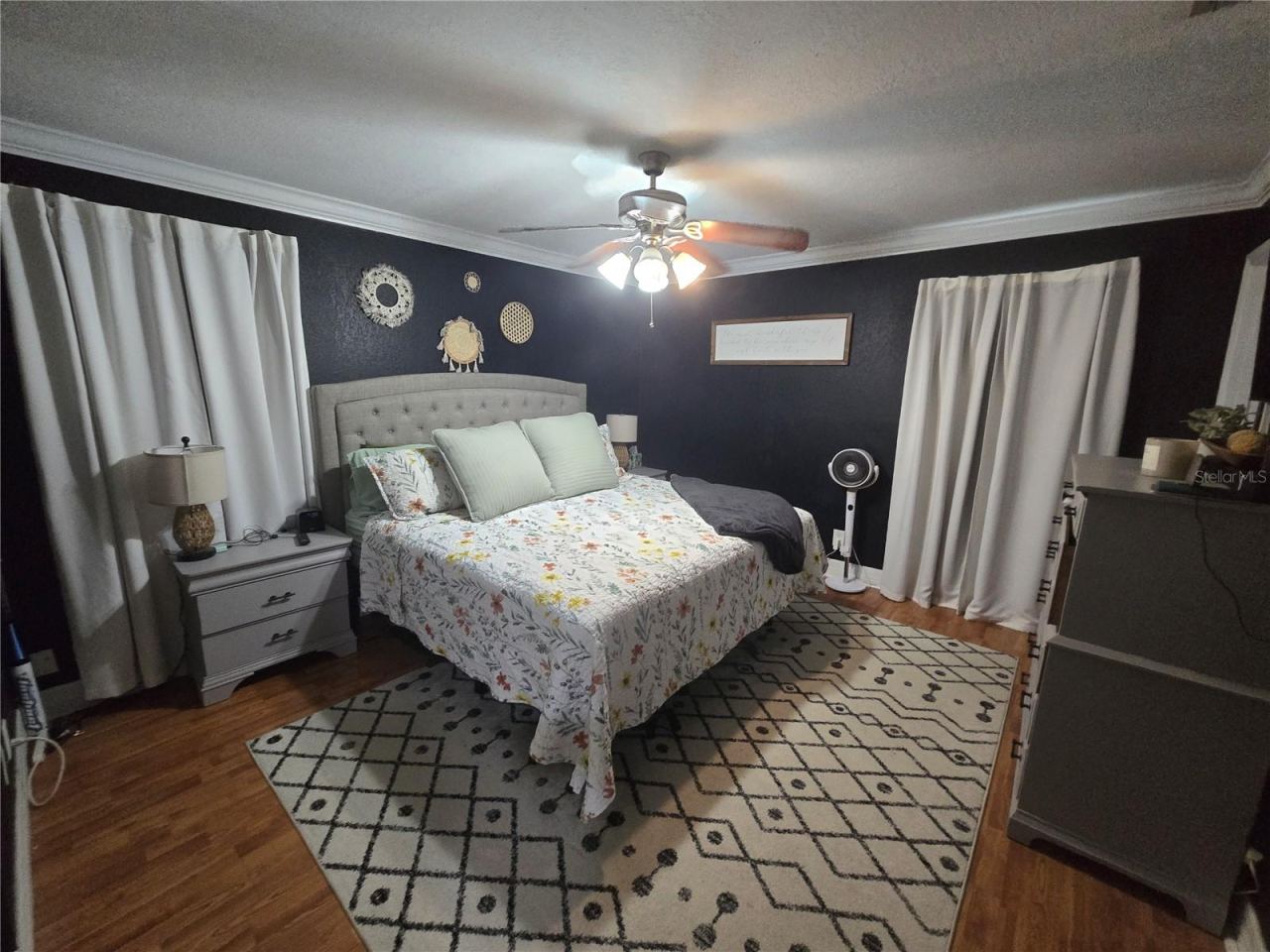 Photo 11 of 18: Primary Bedroom