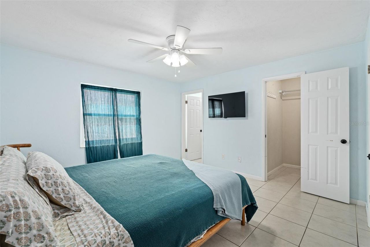 Photo 15 of 20