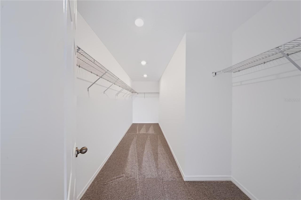Photo 20 of 20: Primary Bedroom Closet