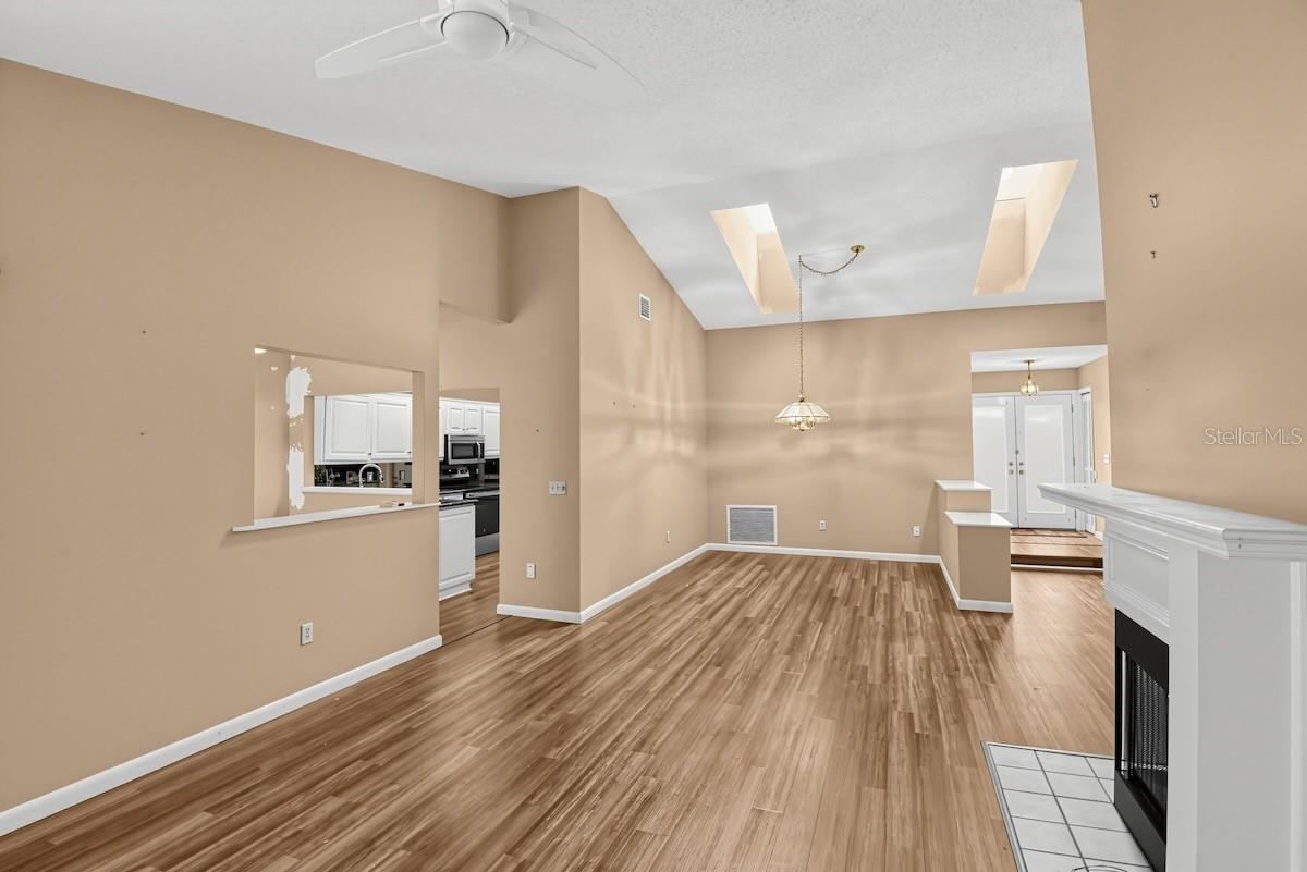 Photo 6 of 20