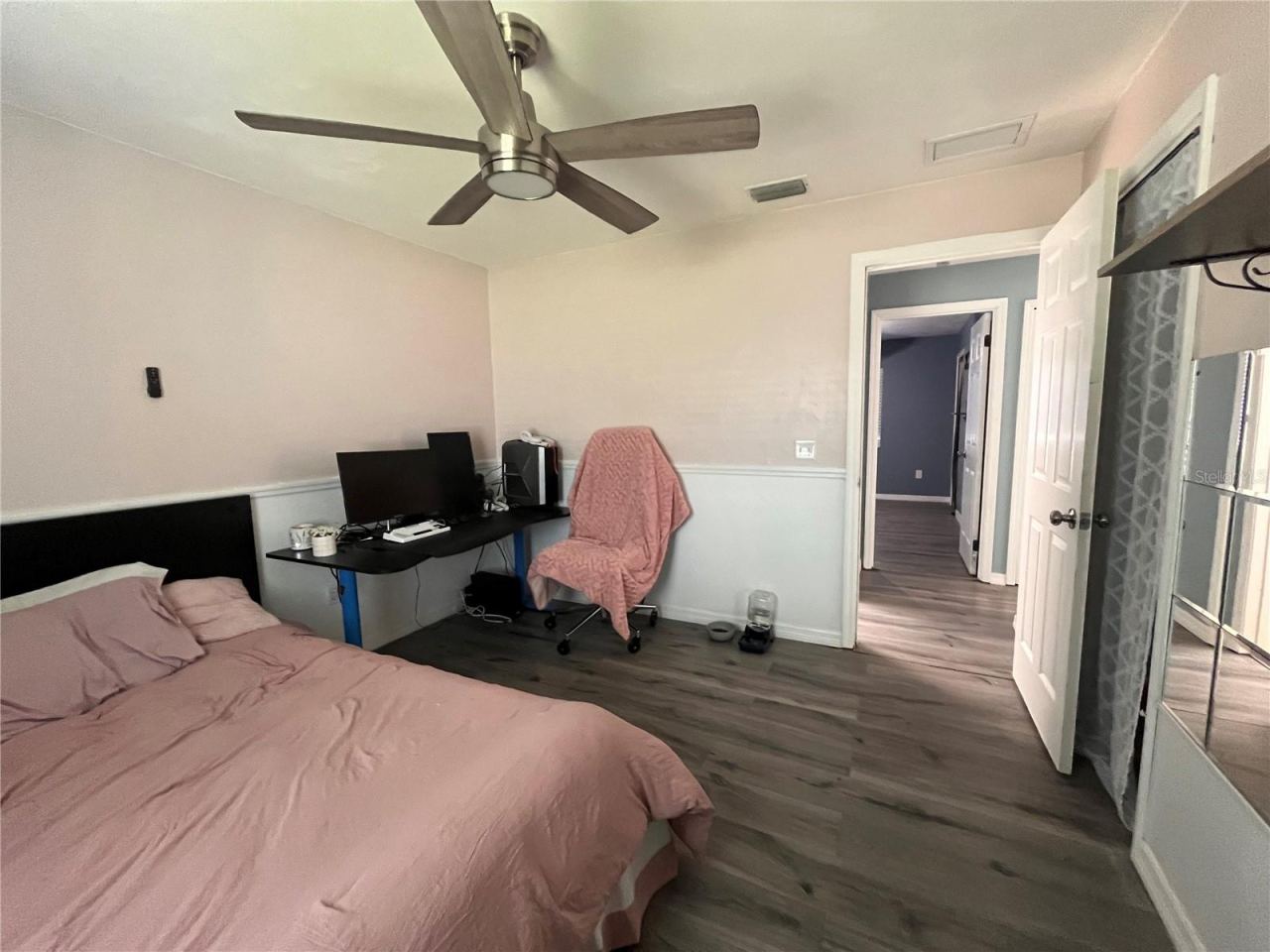 Photo 14 of 20