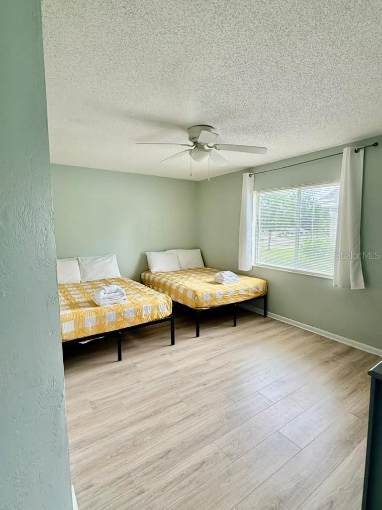 Photo 14 of 20