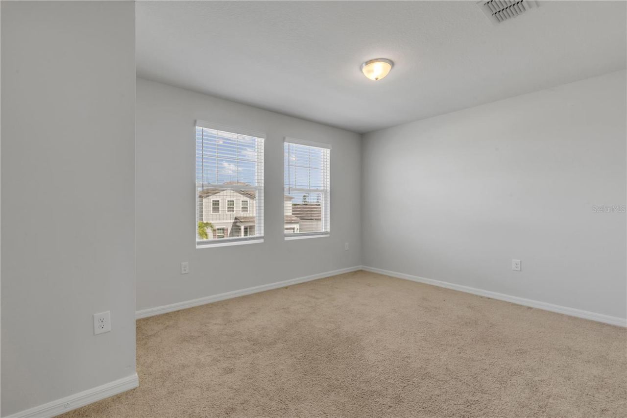 Photo 18 of 20