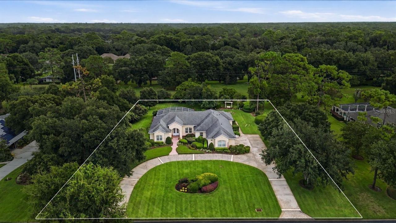 Photo 2 of 20: PROPERTY OUTLINE