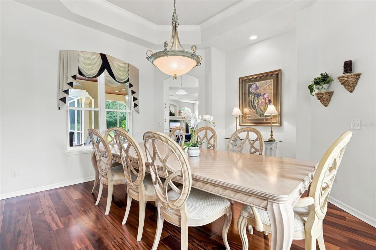 Photo 14 of 20: DINING ROOM