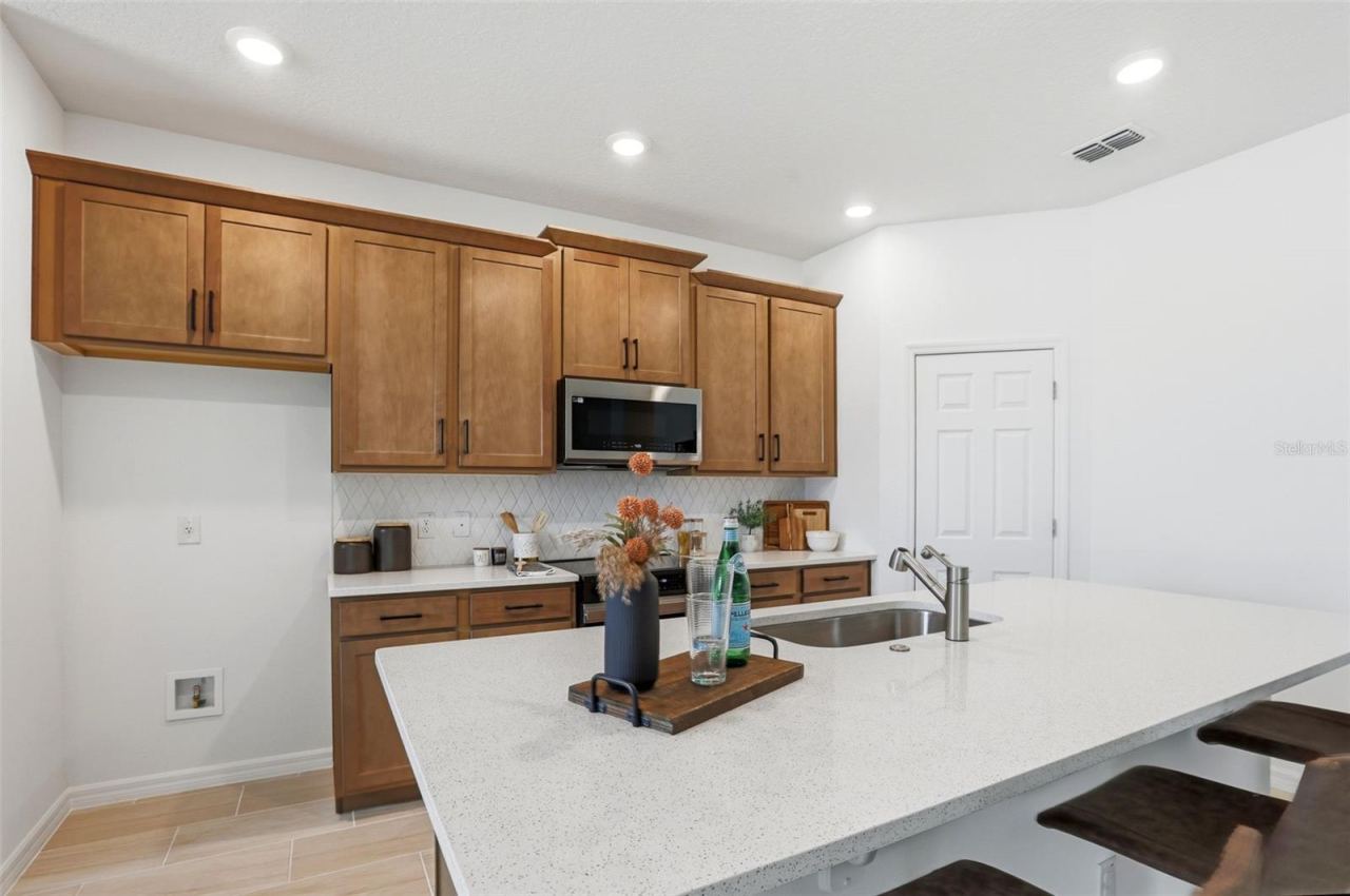 Photo 9 of 20: Kitchen