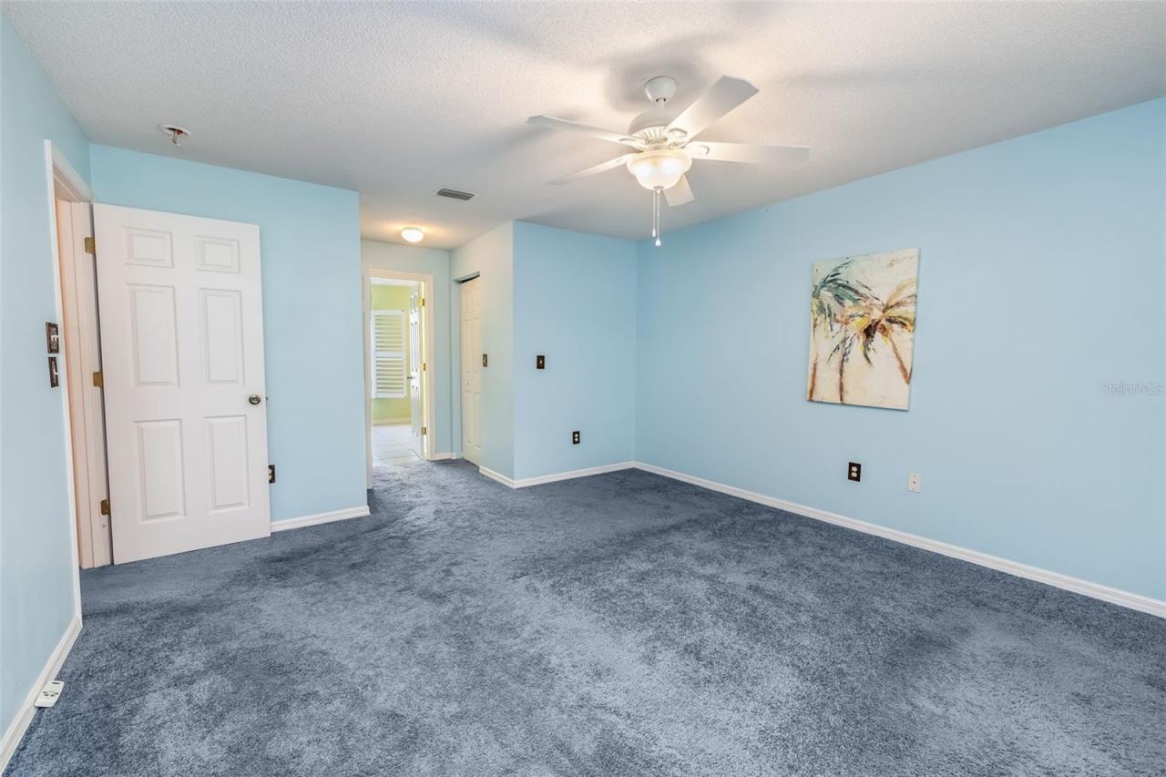 Photo 19 of 20: Primary Bedroom