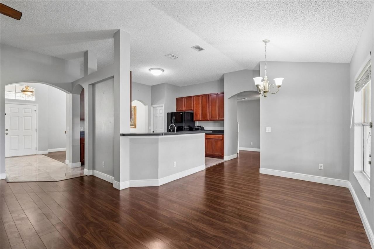 Photo 18 of 20: Sunny casual dining nook tucked right off the kitchen for everyday meals.