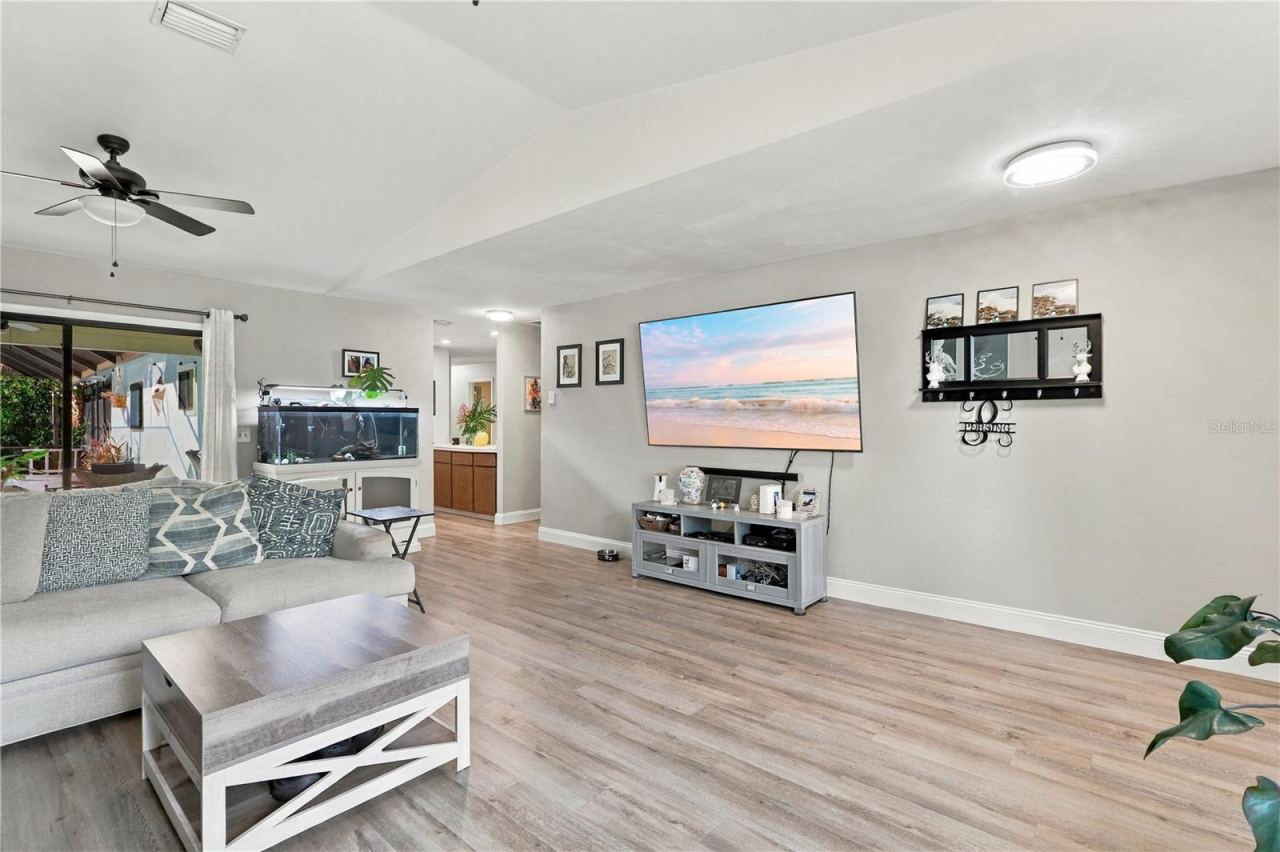 Photo 10 of 20: Living Room, Looking into the Kitchen/Breakfast Bar.