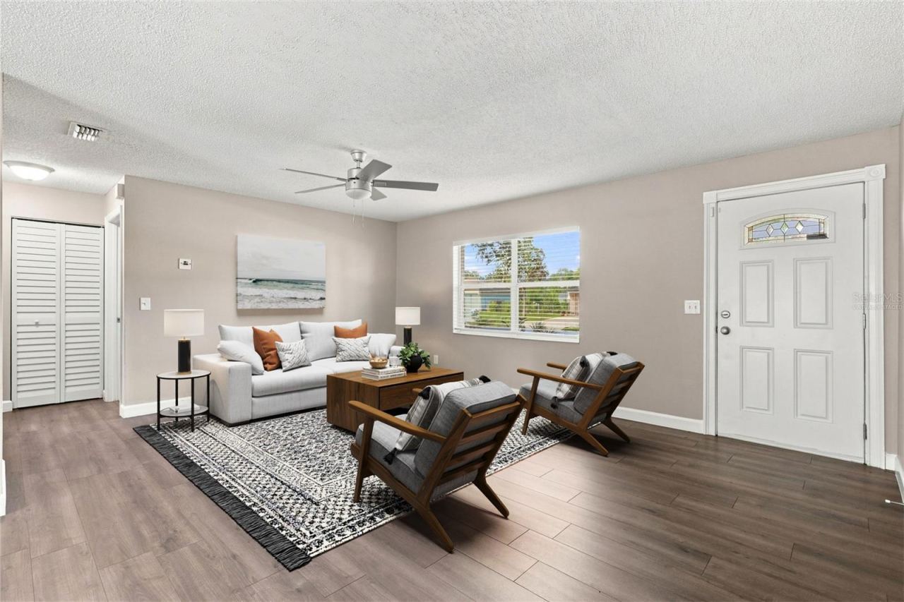 Photo 18 of 20: Virtually Staged