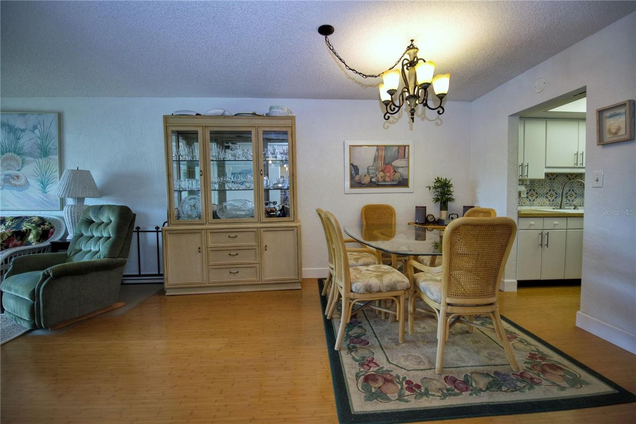 Photo 15 of 20