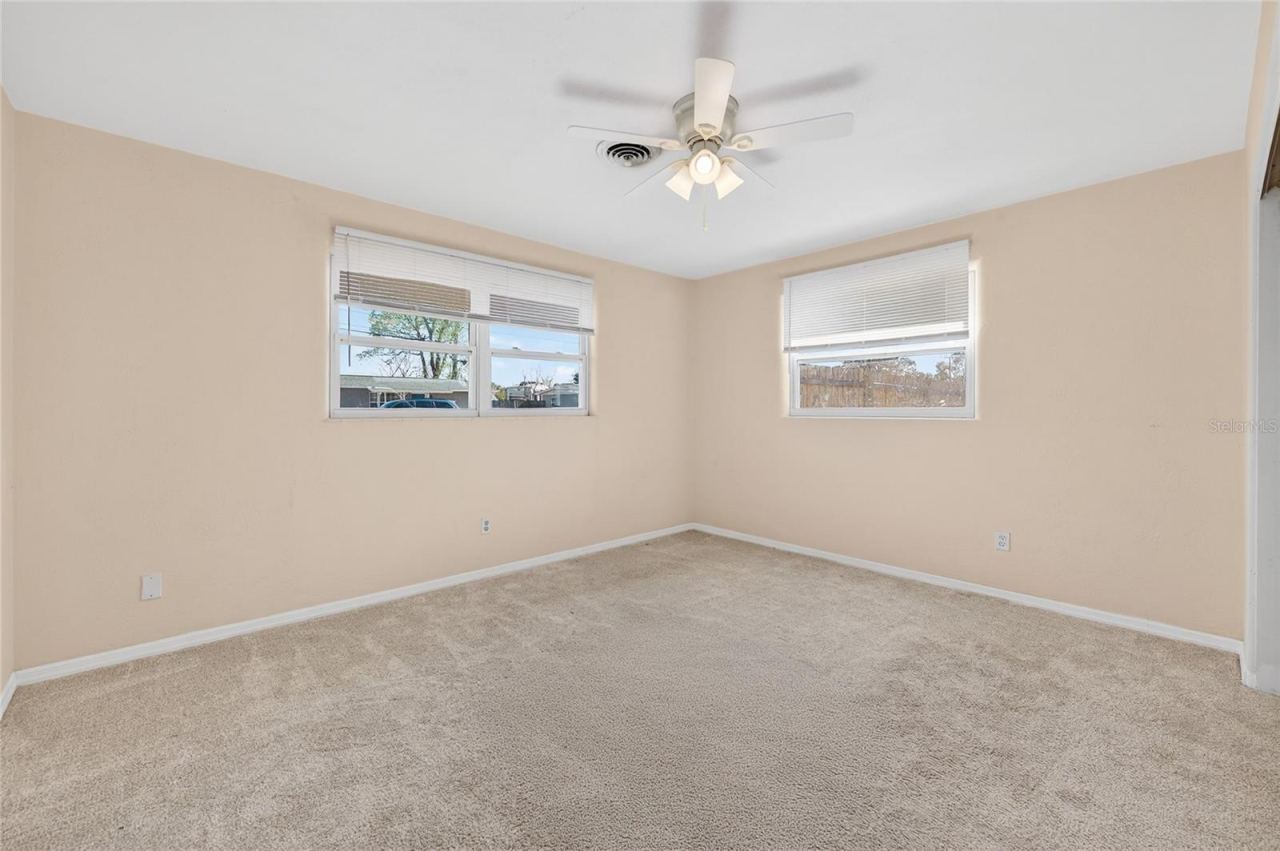 Photo 16 of 20