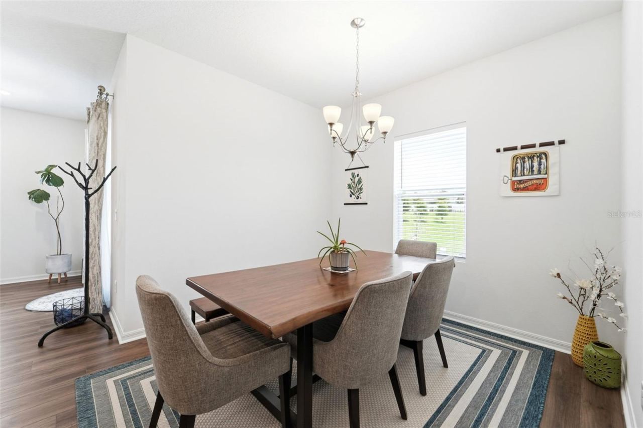 Photo 13 of 20: DINING ROOM