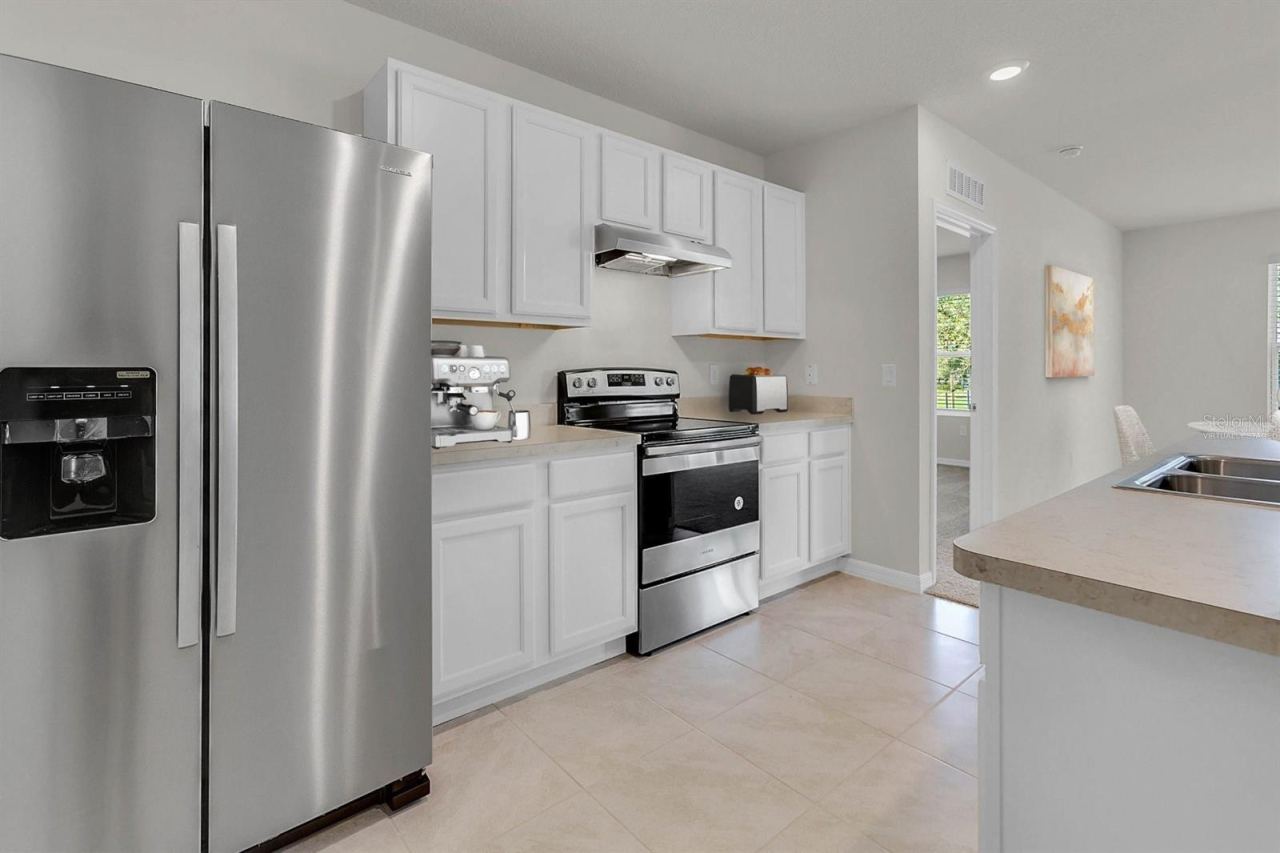 Photo 6 of 19: Kitchen - virtually staged