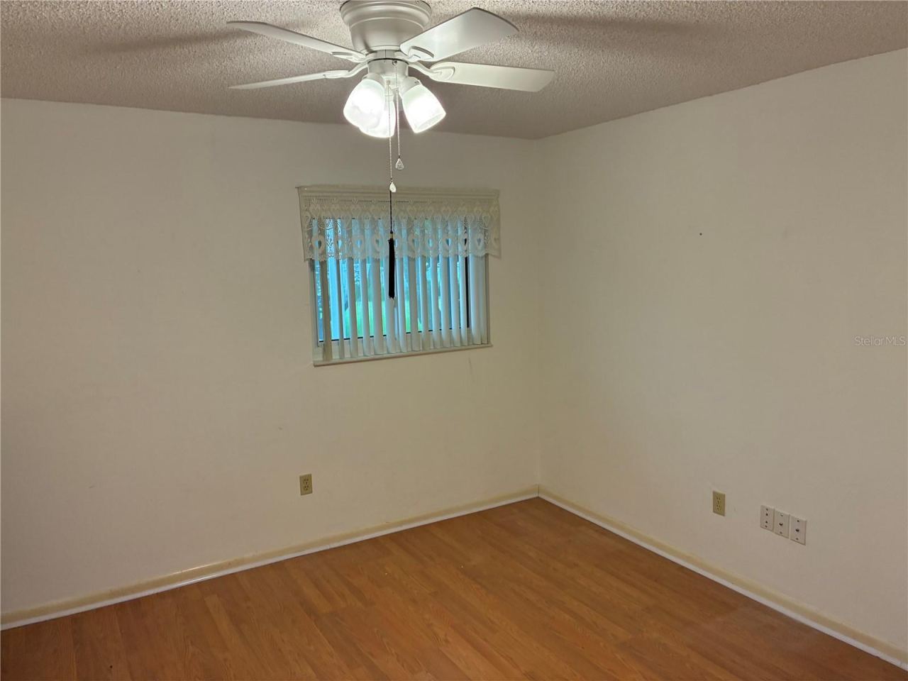 Photo 13 of 20