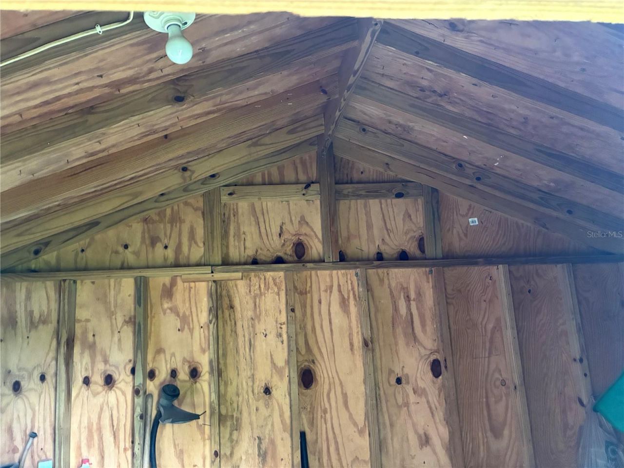 Photo 18 of 20