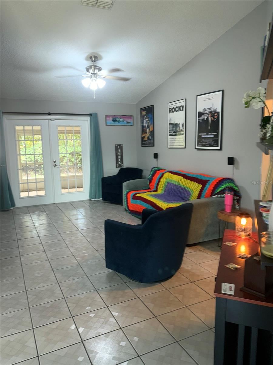 Photo 9 of 20