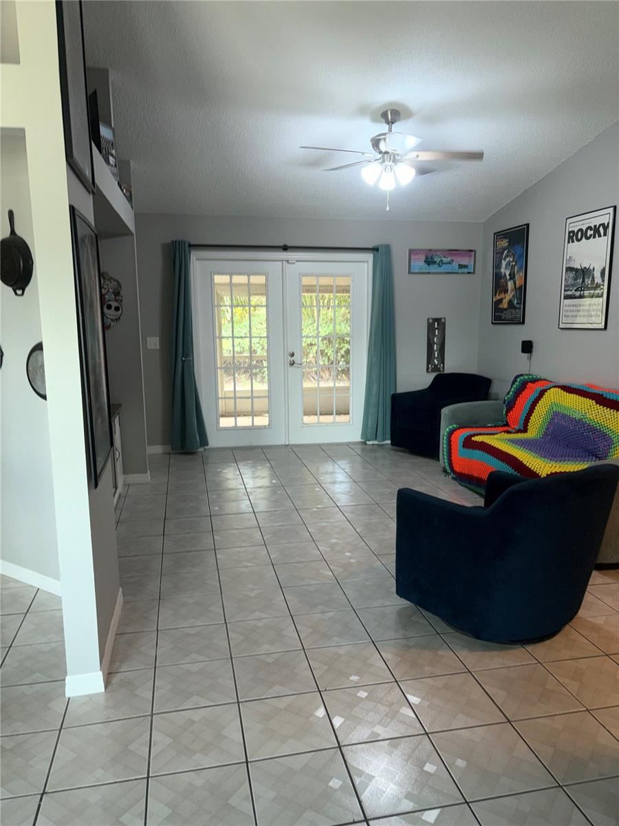 Photo 10 of 20
