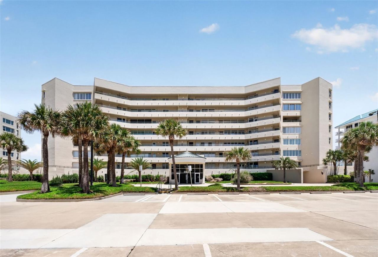 Photo 2 of 20: Exterior of Condo Building