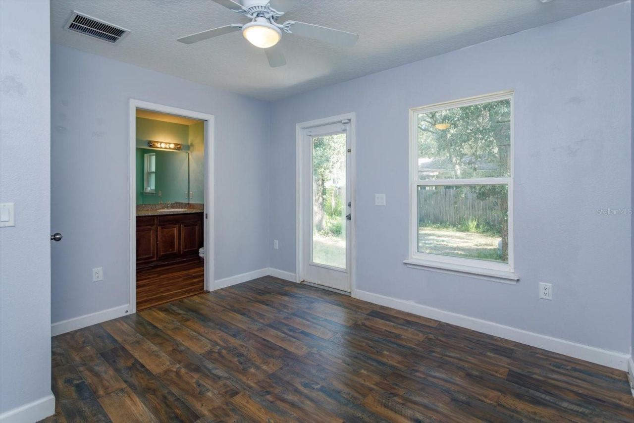 Photo 8 of 15: Primary Bedroom