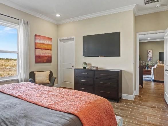 Photo 15 of 20: Model home - actual features may vary.