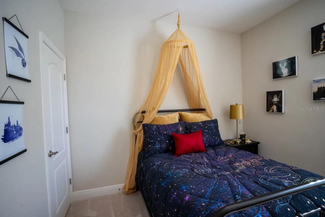 Photo 15 of 20: Model home - actual features may vary.