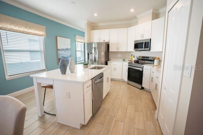 Photo 5 of 20: Model home - actual features may vary.