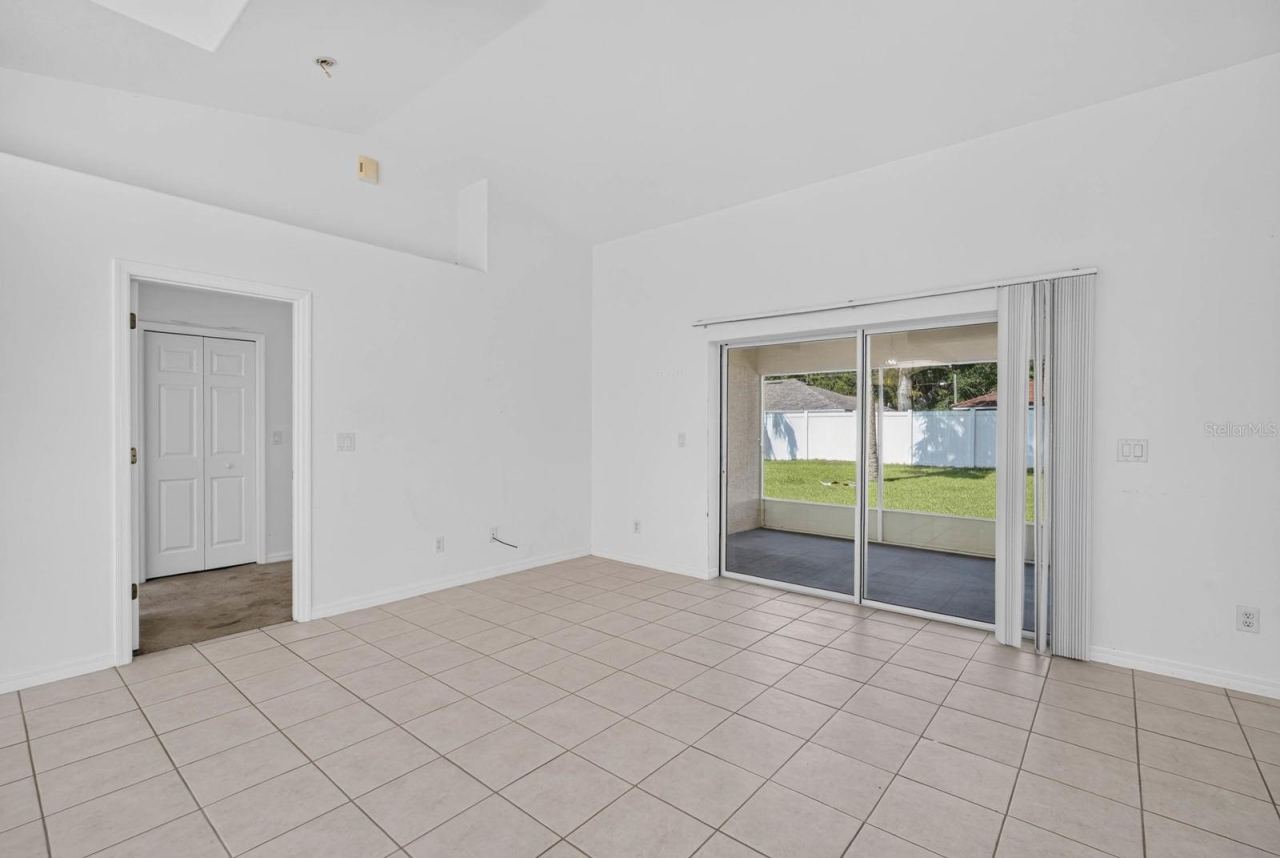 Photo 11 of 20