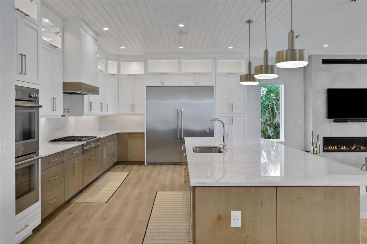 Photo 16 of 20